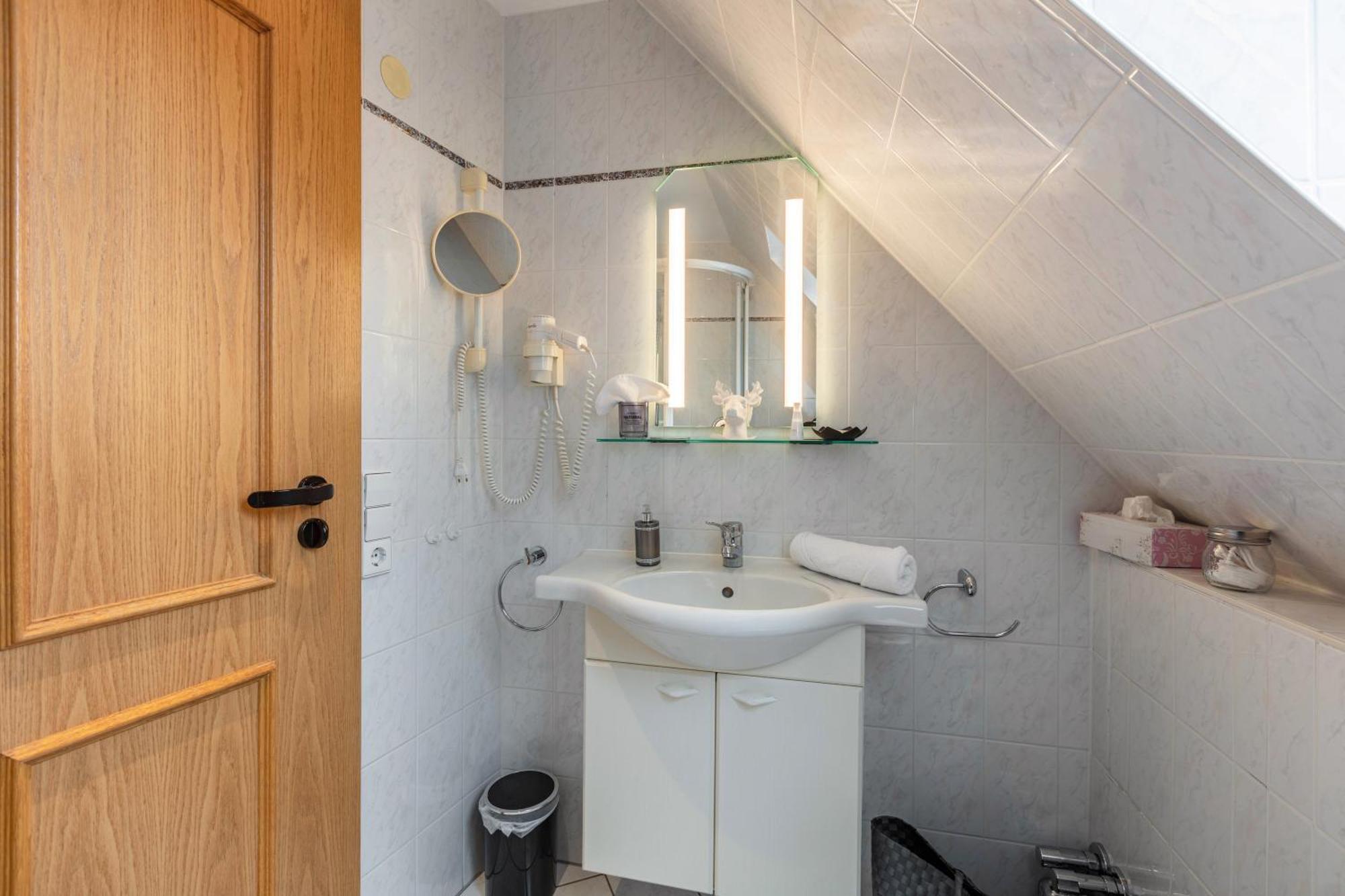 سشلوشسي Villa Sunside Appartements المظهر الخارجي الصورة
