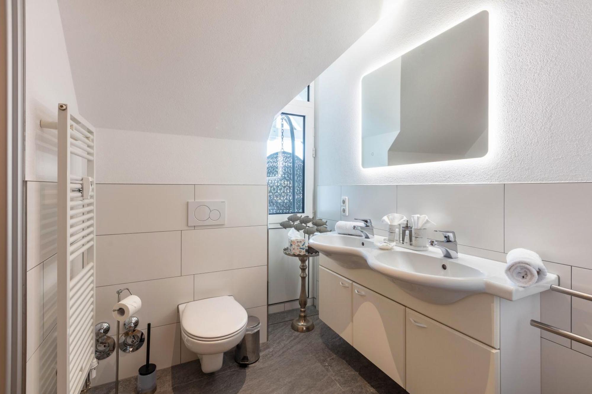 سشلوشسي Villa Sunside Appartements المظهر الخارجي الصورة