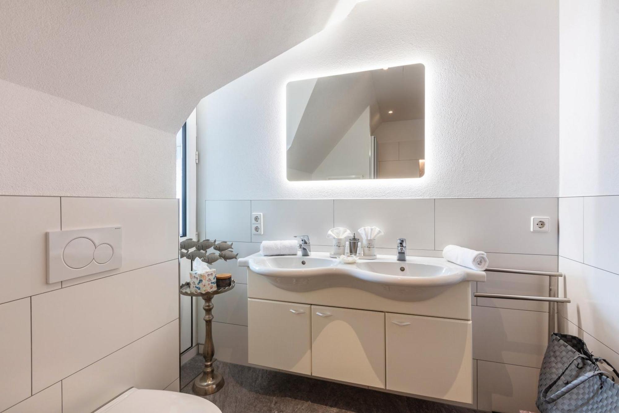 سشلوشسي Villa Sunside Appartements المظهر الخارجي الصورة